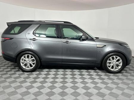 2018-Land-Rover-Discovery-30-TD6-SE_17