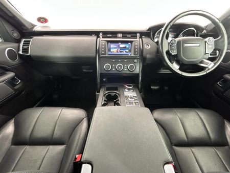 2018-Land-Rover-Discovery-30-TD6-SE_1