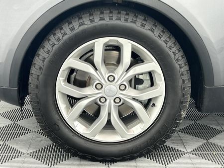 2018-Land-Rover-Discovery-30-TD6-SE_4