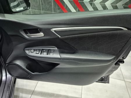 2019-Honda-Jazz-15-Elegance-Auto_11
