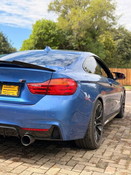2014-BMW-4-Series-435i-Coupe-M-Sport_12