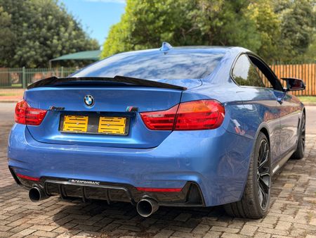 2014-BMW-4-Series-435i-Coupe-M-Sport_13