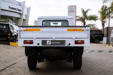 2025-Mahindra-Bolero-Maxi-Truck-25-TD-Single-Cab_5