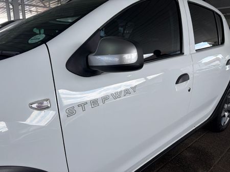2020-Renault-Sandero-900T-Stepway-Expression_7