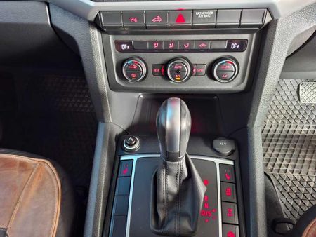 2022-Volkswagen-Amarok-30-TDI-Highline-190kW-4Motion-Auto-Double-Cab_9