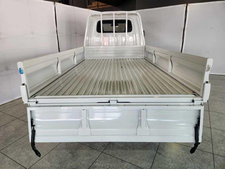 2026-Hyundai-H100-Bakkie-26D-Dropside_11
