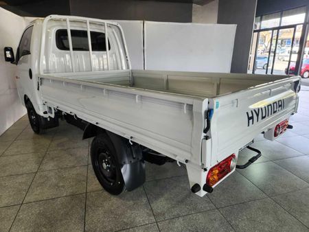 2026-Hyundai-H100-Bakkie-26D-Dropside_13