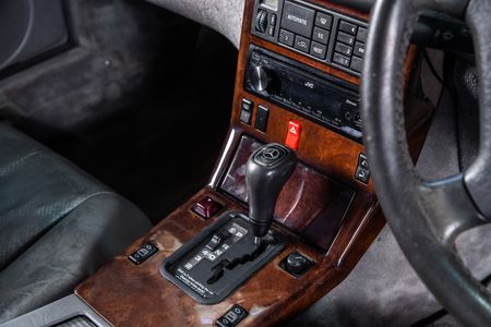 1995-Mercedes-Benz-SL-320-Auto_9