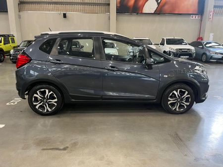 2023-Honda-WR-V-12-Comfort_1
