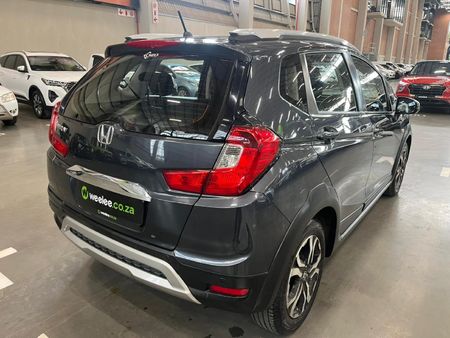 2023-Honda-WR-V-12-Comfort_2