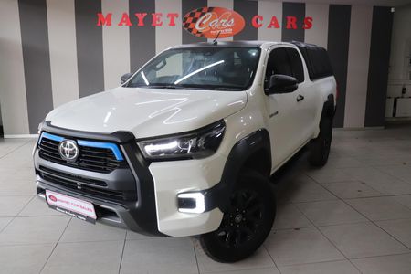 2025-Toyota-Hilux-28-GD-6-Raised-Body-Legend-Auto-Extended-Cab_0