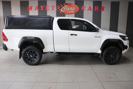 2025-Toyota-Hilux-28-GD-6-Raised-Body-Legend-Auto-Extended-Cab_3
