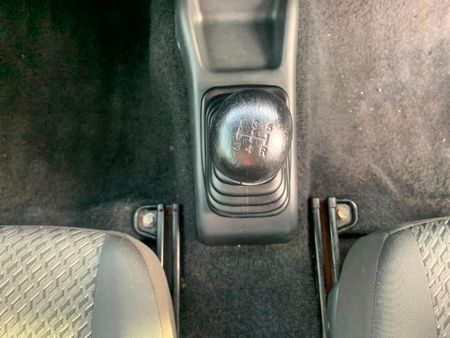 2018-Suzuki-Jimny-13_12