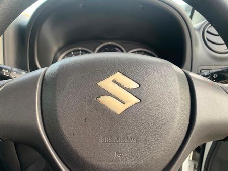 2018-Suzuki-Jimny-13_16