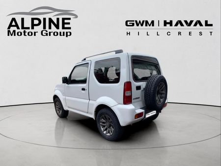 2018-Suzuki-Jimny-13_4