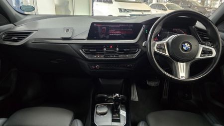 2021-BMW-1-Series-118d-5-dr-M-Sport-Auto_24