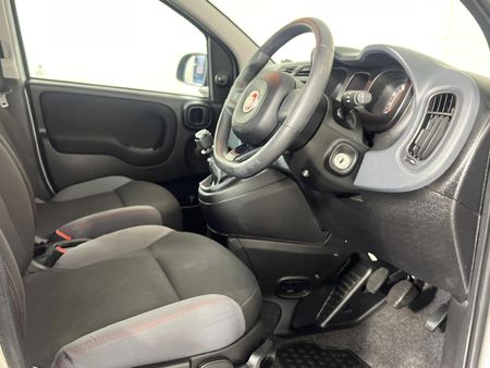 2020-Fiat-Panda-900T-Lounge_9