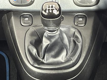 2020-Fiat-Panda-900T-Lounge_10