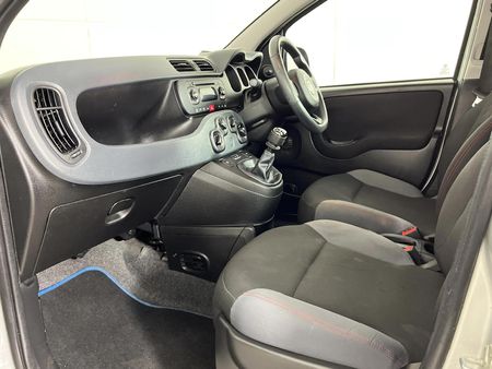 2020-Fiat-Panda-900T-Lounge_8