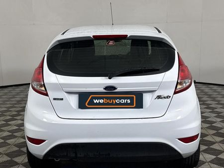 2017-Ford-Fiesta-10-EcoBoost-Trend-5-dr_14