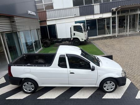 2023-Nissan-NP200-16-AC-Safety-Pack_1