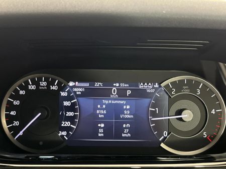 2022-Land-Rover-Range-Rover-Evoque-20D-HSE-R-Dynamic-D200-147kW_2