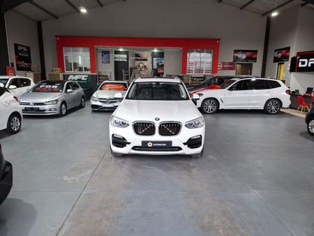 2018-BMW-X3-xDrive20d_1