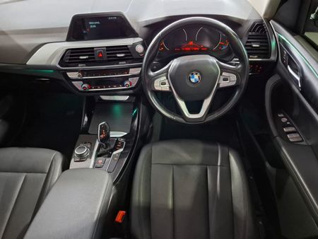 2018-BMW-X3-xDrive20d_21