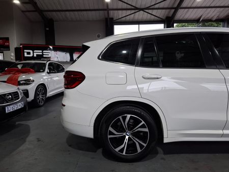 2018-BMW-X3-xDrive20d_32