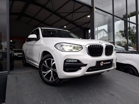 2018-BMW-X3-xDrive20d_35