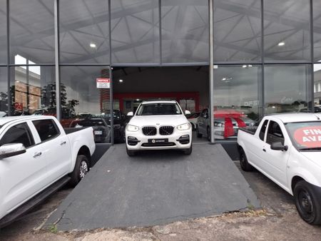 2018-BMW-X3-xDrive20d_42