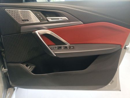 2025-BMW-X2-sDrive-18i-M-Sport_10