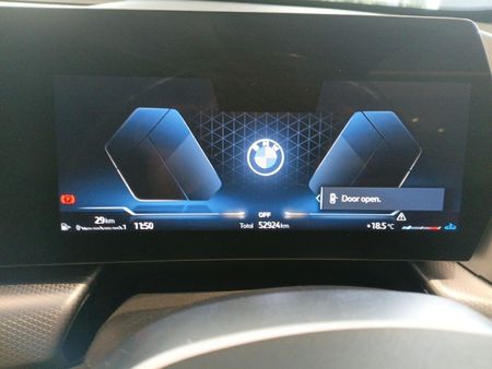 2025-BMW-X2-sDrive-18i-M-Sport_13