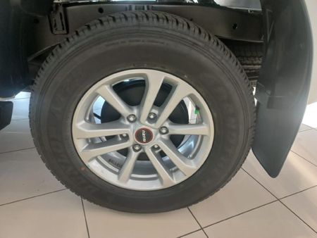 2026-Isuzu-D-Max-19-DDI-HR-L-Auto-Double-Cab_10