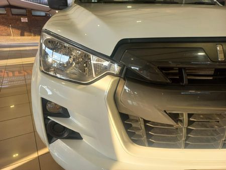2026-Isuzu-D-Max-19-DDI-HR-L-Auto-Double-Cab_13