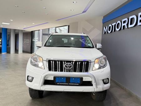2011-Toyota-Land-Cruiser-Prado-40-V6-VX-Auto_15
