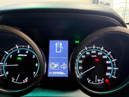 2011-Toyota-Land-Cruiser-Prado-40-V6-VX-Auto_16