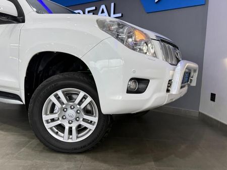 2011-Toyota-Land-Cruiser-Prado-40-V6-VX-Auto_17