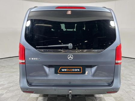 2016-Mercedes-Benz-V-Class-V-250-Bluetec-Avantgarde-Auto_13