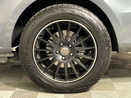 2016-Mercedes-Benz-V-Class-V-250-Bluetec-Avantgarde-Auto_4