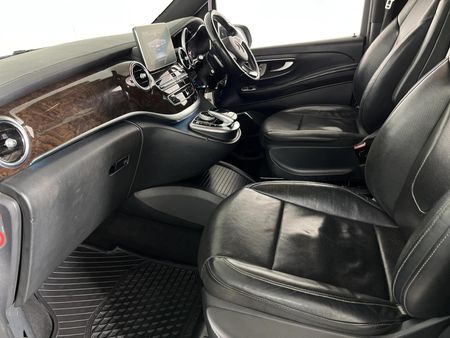 2016-Mercedes-Benz-V-Class-V-250-Bluetec-Avantgarde-Auto_6