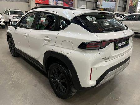 2025-Toyota-Starlet-Cross-15XS_4