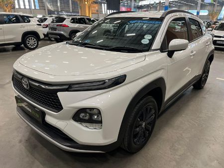 2025-Toyota-Starlet-Cross-15XS_6