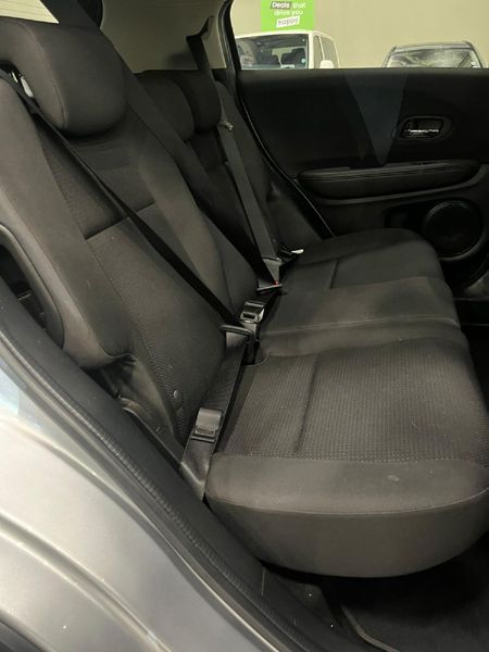 2022-Honda-HR-V-15-Comfort-Auto_11