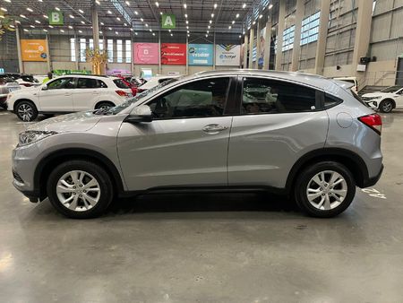 2022-Honda-HR-V-15-Comfort-Auto_5
