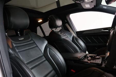 2017-Mercedes-AMG-GLE-63-S-AMG-Coupe_14