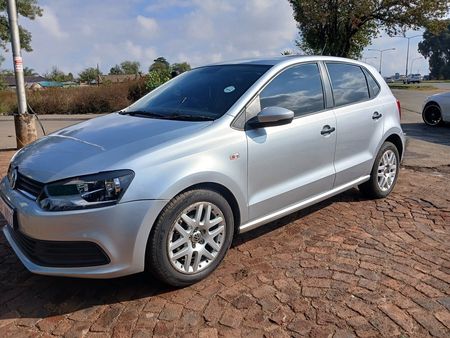 2021-Volkswagen-Polo-Vivo-14-Trendline-5-dr_6
