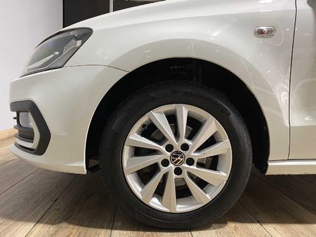 2025-Volkswagen-Polo-Vivo-16-Life_5