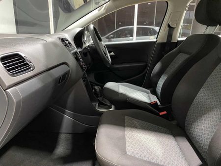 2025-Volkswagen-Polo-Vivo-16-Life_7