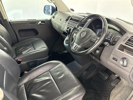 2015-Volkswagen-Caravelle-T5-20-BiTDI-Auto-4Motion_9